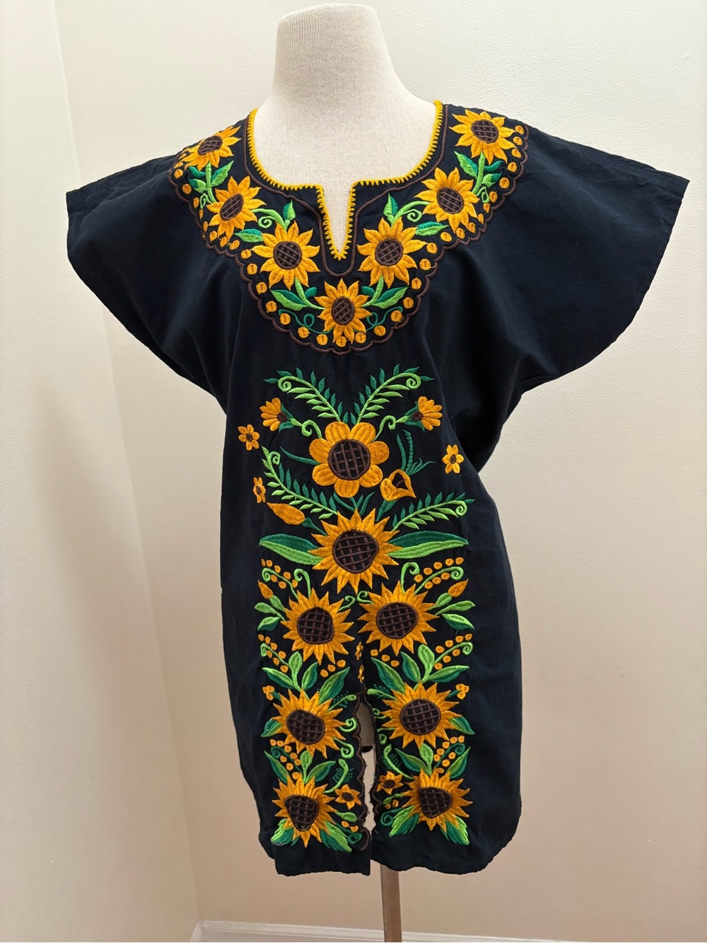 Vintage Mexican Black Embroidered Sunflower Tunic Dress Boho Folk Art Size S-XL - Picture 8 of 14